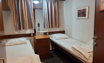 Laivahostel S/S Bore