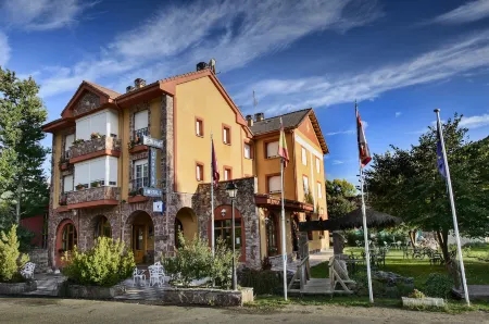 Tierra de la Reina Отели в г. Alba de los Cardanos