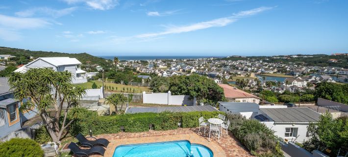 The Lookout Guest House Hotels in Western District