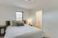 2 Mi to Lutsen Mtn: Modern Cabin w/ Patio Fire Pit - Boutique