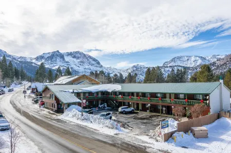 June Lake Motel