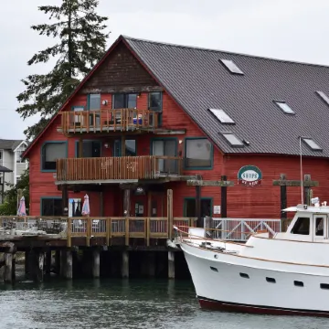 La Conner Channel Lodge