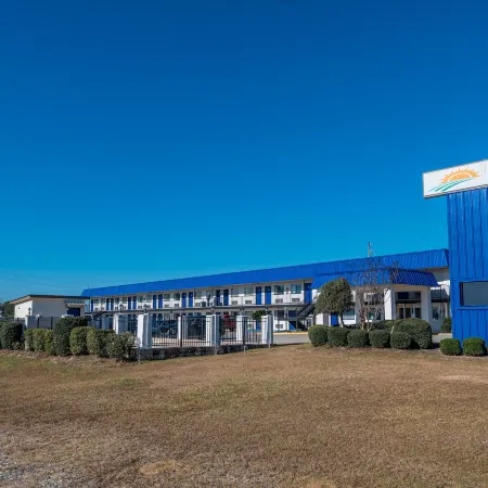 Sunrise Inn