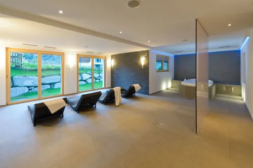 Casa Della Vita - Condos