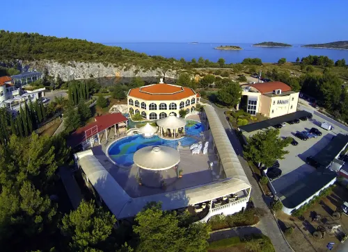 Marina Frapa Resort Rogoznica Hotels in Подглавиця