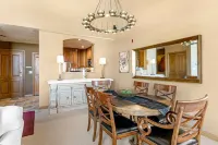 레드어닝에 의한 330 채플 스퀘어 3 베드룸 콘도