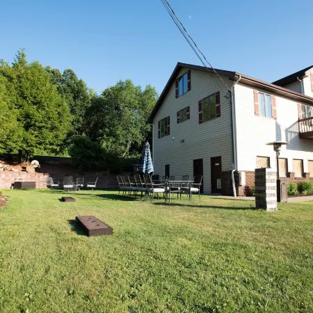 Blue Spruce Motel
