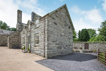 Waedog Bach Отели в г. Лланддерфел