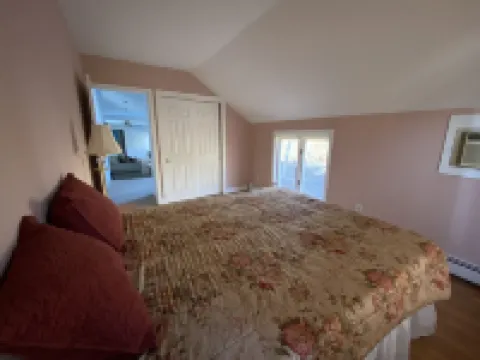 Peddlers Carriage house