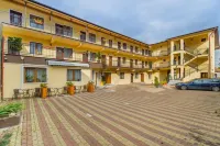 Long Street Hotel Hotels in Гімбав