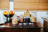 Irova Apart Hotel - พร้อมอาหารเช้า