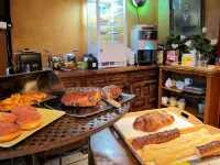 Logis Hôtel Deshors Foujanet - petit déjeuner