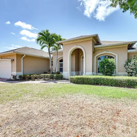 Marco Island Home w/ Private Pool: 3 Mi Beach!