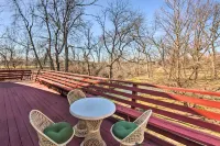 Creek Access & Deck: Runningwater Lancaster Gem - parking