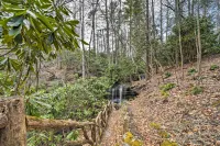 Beautiful Trillium Home Next to Waterfall! - WiFi