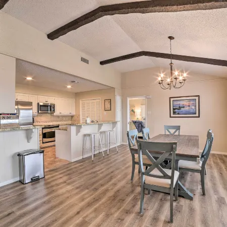 Private Dock: Charming & Spacious Rockport Abode!