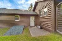 Hayward Retreat on the Chippewa Flowage w/ Dock! - Wifi