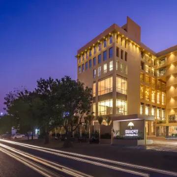 Hotel Binori Hotels near Vastrapur Lake Garden