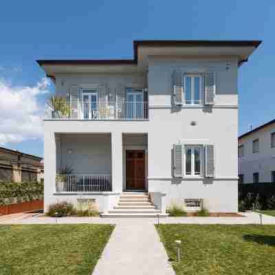 Villa Fedora Luxury Suites Hotel Exterior