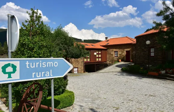 卡薩拉加達拉格旅館