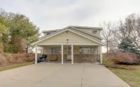 Spacious Lakefront House w/ Backyard Fire Pit - Wifi
