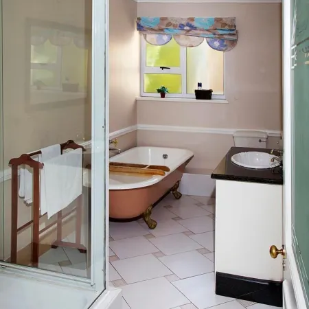 Heugh Road Guest House Отели рядом с достопримечательностью «Форт Фредерик»