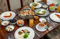 Royal Plaza by Stellar Hotels, Yerevan - breakfast
