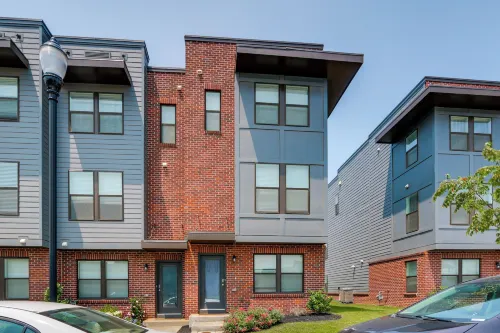 Frederick Townhome w/ Balcony, Close to Parks!