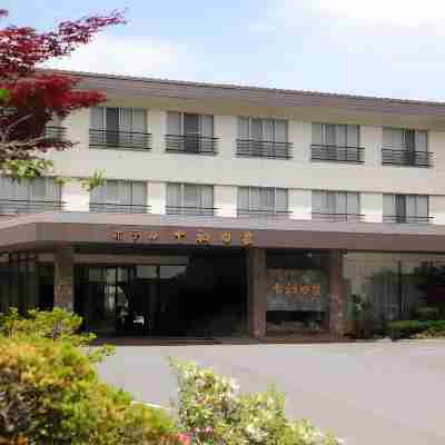 ホテル十和田荘 Hotel Exterior