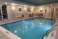 Hilton Garden Inn Lakewood - Pools