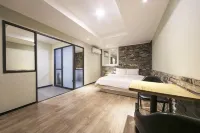 홀리데이모텔