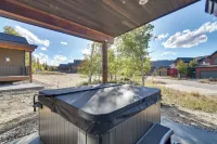 Sleek Home in Granby Ranch Ski Resort w/ Hot Tub - WiFi