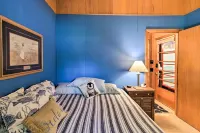 Year-Round Waterfront Getaway Lake Access and Dock!