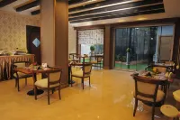 Golden Lake Hotel - breakfast