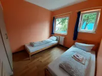2-Rent Group Hostel Rooms&Apartments Tub19A - Apartments