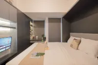 Comfort and Compact Studio at Apartment Tokyo Riverside PIK 2 By Travelio