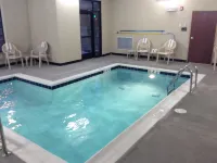 Cobblestone Hotel & Suites - Chippewa Falls - Pools