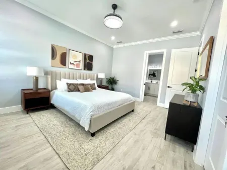 New Build 3BR Lux West Tampa House WALK To Stadium