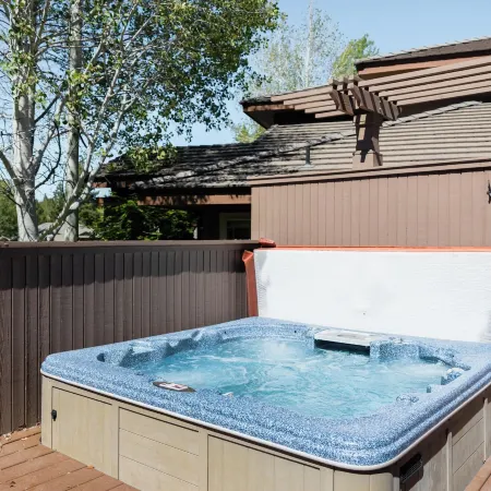 Perfect Basecamp for Mt. Bachelor with Hot Tub