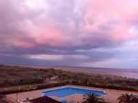 FIRST LINE BEACH LUXURY APARTMENT. SEA VIEWS - Deniz Manzaralı