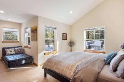 Sunny Woods Acres Near Golf & Adventure Park