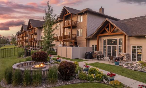 Best Western Plus Riverfront Hotel and Suites