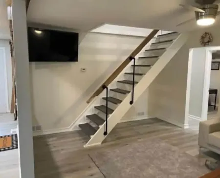 The Lake House for Family & Friends