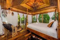 Ocho Artisan Bungalows Hotels in Playa Langosta
