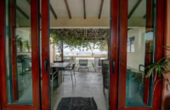 Beachfront Home + Private Pool, Playa Venao, Sleeps 10+