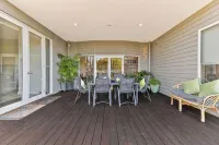 St Joseph's by the sea Hotels in Williamstown