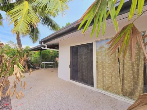 Seaside Exotic Studio: Walk to the seawall and Suva City: Free Wifi & Parking