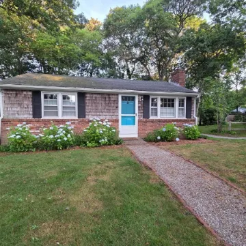 Beach 0.7 Mi Walk- Craigville & Covell. A/C, Bikes, Fire Pit, 3 Day Min Sep-June