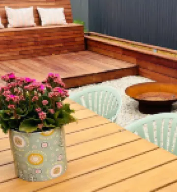 Seaside Daisy 3 Bedrooms 6 Beds