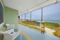 Chateau Beachfront Hotel, a by the Sea Resort